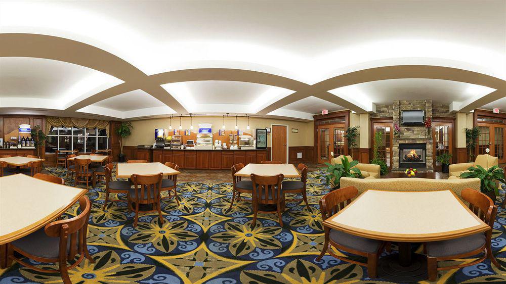 Holiday Inn Express Hotel & Suites Auburn Hills By Ihg Exterior photo