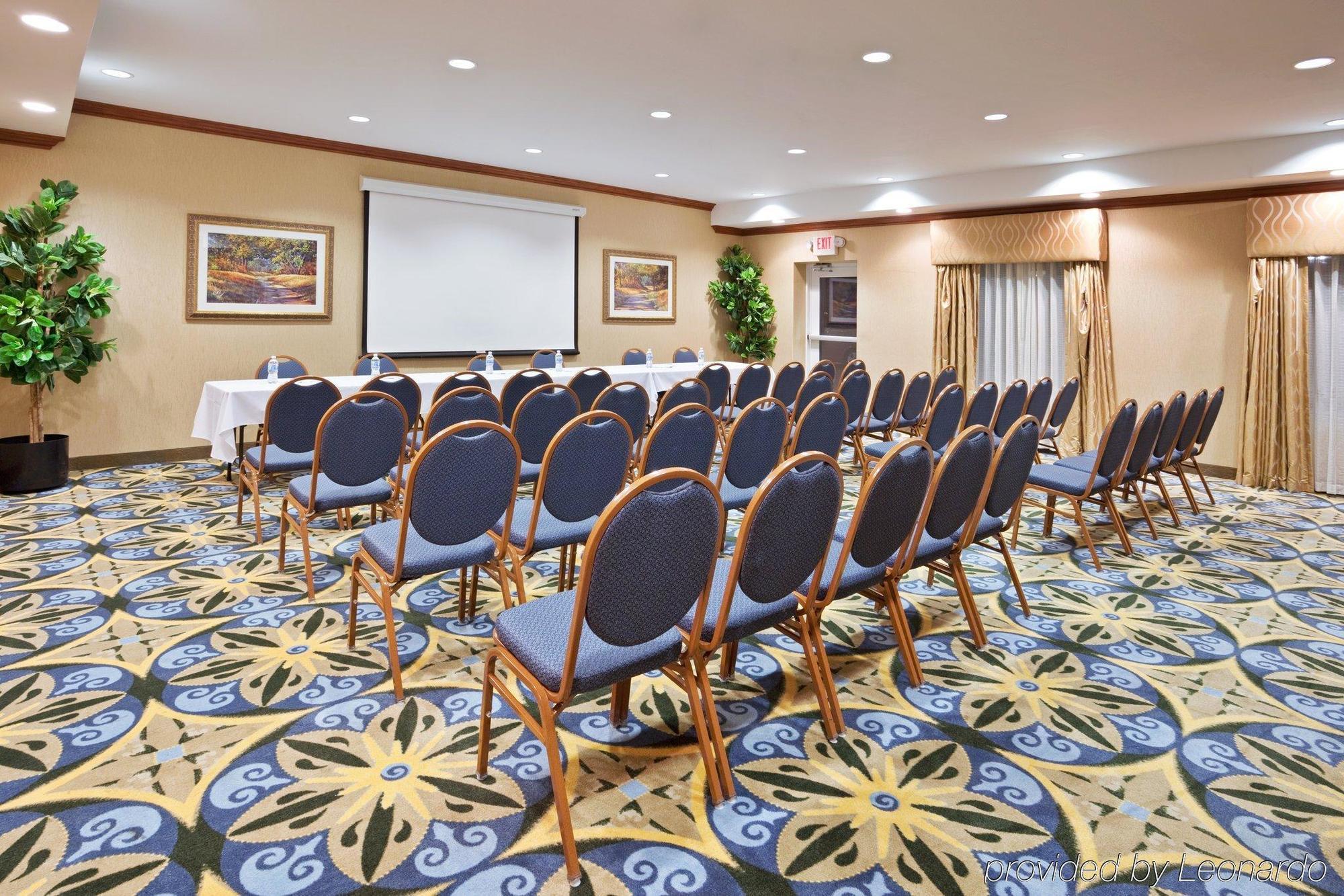 Holiday Inn Express Hotel & Suites Auburn Hills By Ihg Facilities photo
